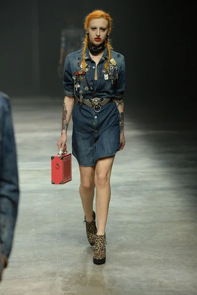 Look 53